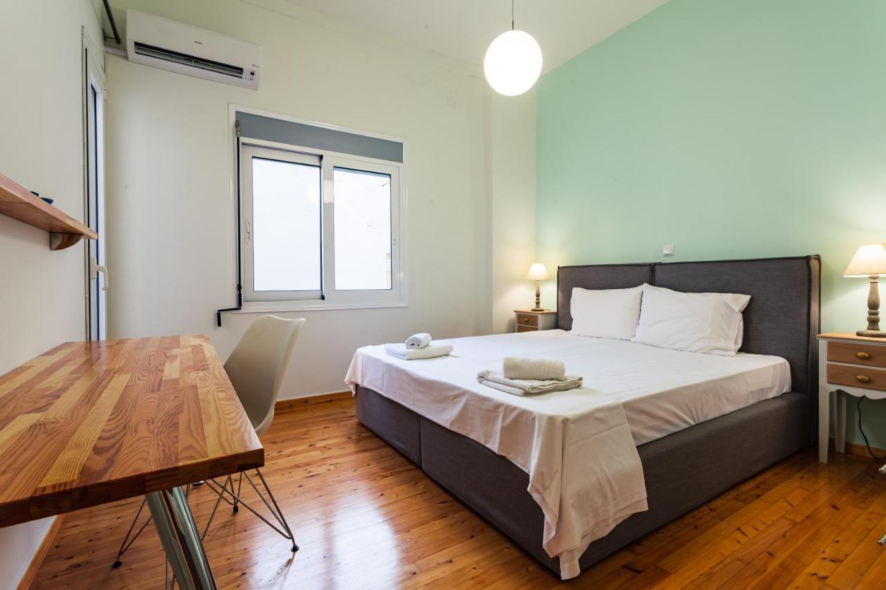 Upscale Modern Escape In The Historic Center Apartment Kalamata Ngoại thất bức ảnh
